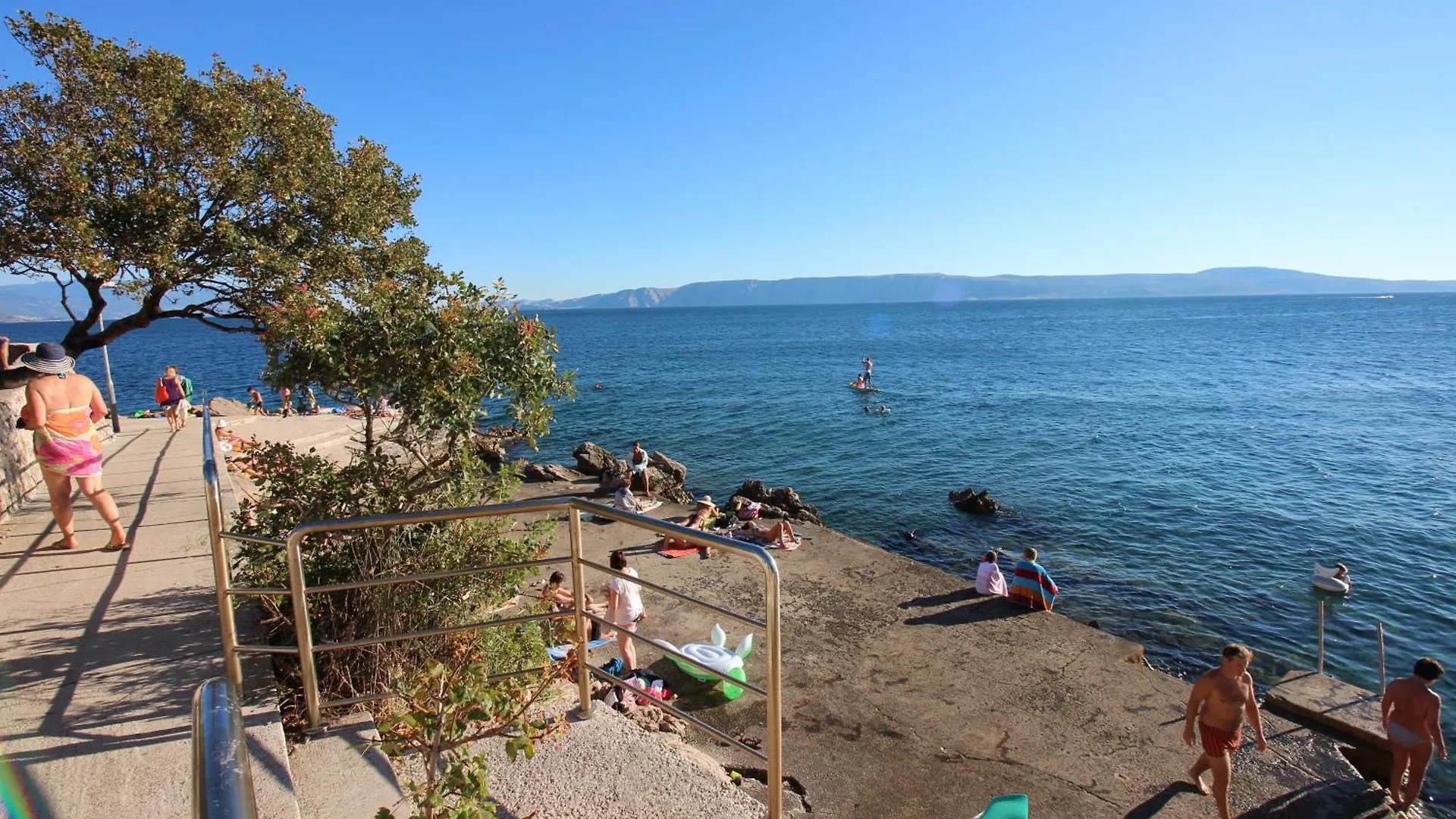 Apartment Near The Beach Jadranka Povile