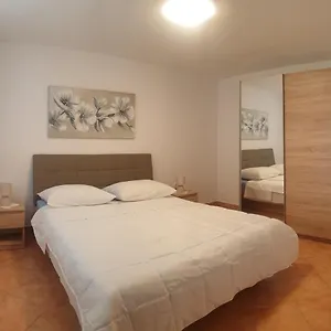 Tuzlak Apartman